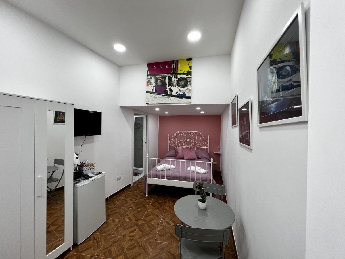 Piazza Carita Holiday home *